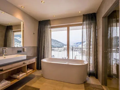 Panorama-Juniorsuite Maierl Bild 1