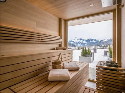 Panorama-Juniorsuite Kirchberg Bild 1