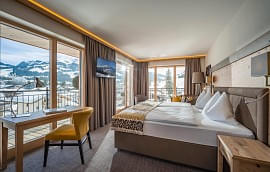 hotel_zentral_kirchberg_02_2019_suite_kirchberg_420_neu.jpg